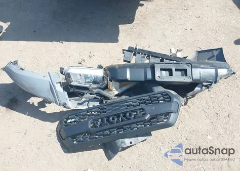 2018 Toyota Tacoma Trd Off Road from USA, damaged, VIN 5TFCZ5AN5JX145361